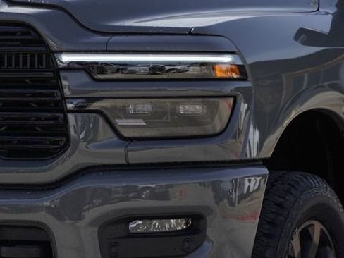 New 2026 RAM 2500 Laramie AWD/4WD image 4