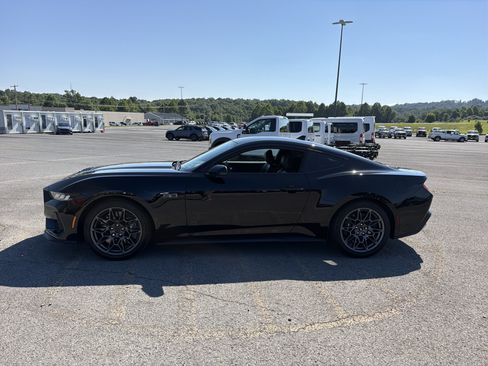 Used 2024 Ford Mustang GT Premium w/ GT Performance Package RWD image 8