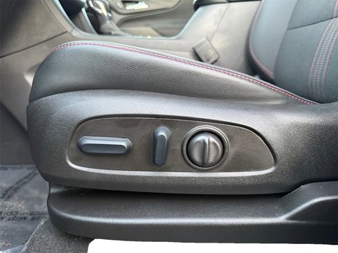 Used 2023 Chevrolet Equinox RS image 10