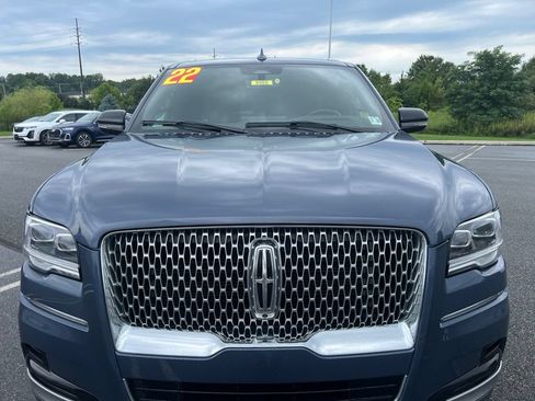 Used 2022 Lincoln Navigator Reserve AWD/4WD image 2