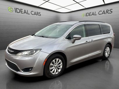Used 2017 Chrysler Pacifica Touring-L