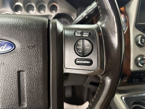 Used 2016 Ford F250 Lariat w/ Lariat Interior Package image 19