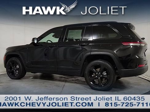 Used 2024 Jeep Grand Cherokee Altitude AWD/4WD image 6