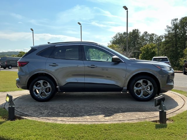Used 2024 Ford Escape ST-Line AWD/4WD image 8
