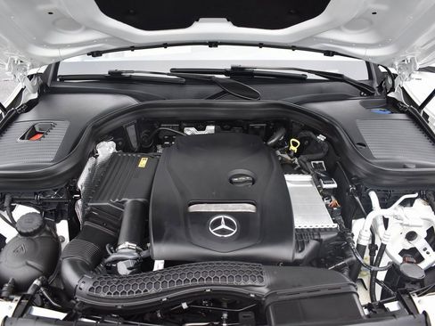 Used 2018 Mercedes-Benz GLC 300 GLC 300 image 16