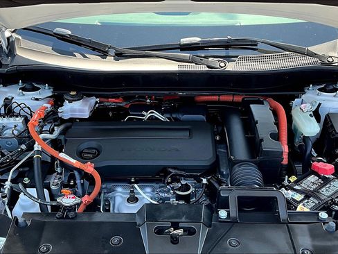 Used 2025 Honda CR-V Sport-L image 9