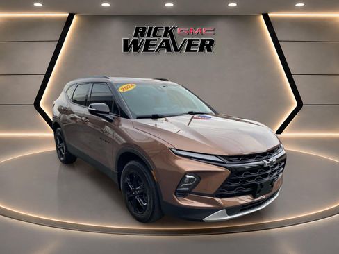 Used 2024 Chevrolet Blazer LT w/ Midnight/Sport Edition AWD/4WD image 9