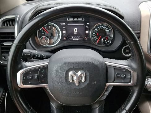 Used 2022 RAM 1500 Laramie AWD/4WD image 18