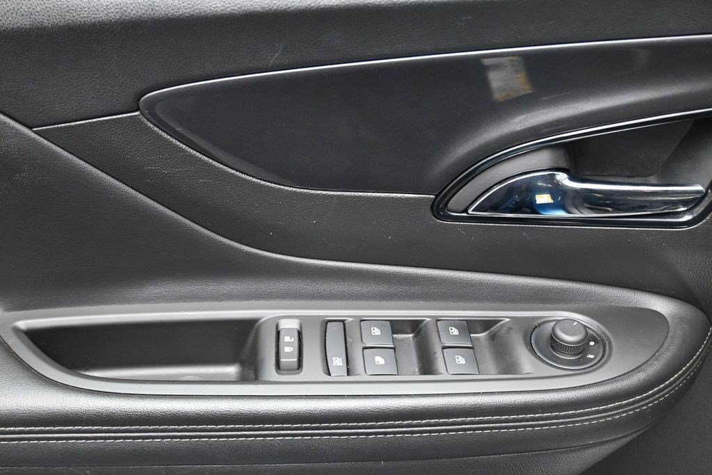 Used 2019 Buick Encore Preferred w/ Safety Package AWD/4WD image 13