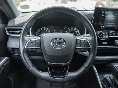 Used 2021 Toyota Highlander XSE AWD/4WD image 28
