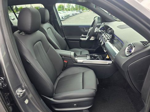 New 2026 Mercedes-Benz GLB 250 4MATIC image 25