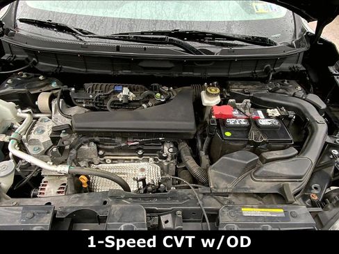 Used 2018 Nissan Rogue SV image 10