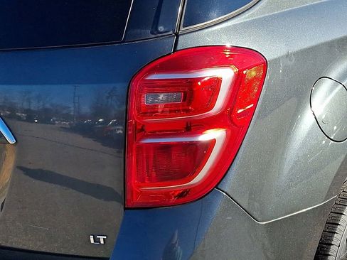 Used 2017 Chevrolet Equinox LT image 7