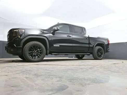New 2026 GMC Sierra 1500 Elevation w/ Elevation Premium Package AWD/4WD image 32