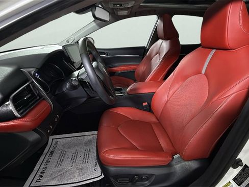 Used 2023 Toyota Camry XSE w/ Navigation Package image 17