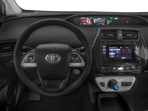 Used 2017 Toyota Prius Three FWD image 10