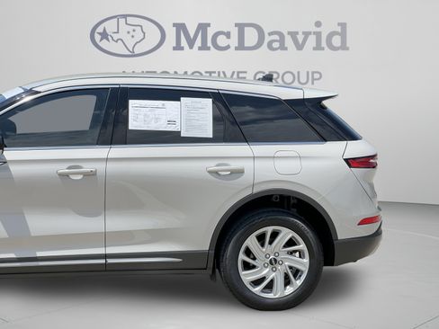Certified 2023 Lincoln Corsair AWD image 29