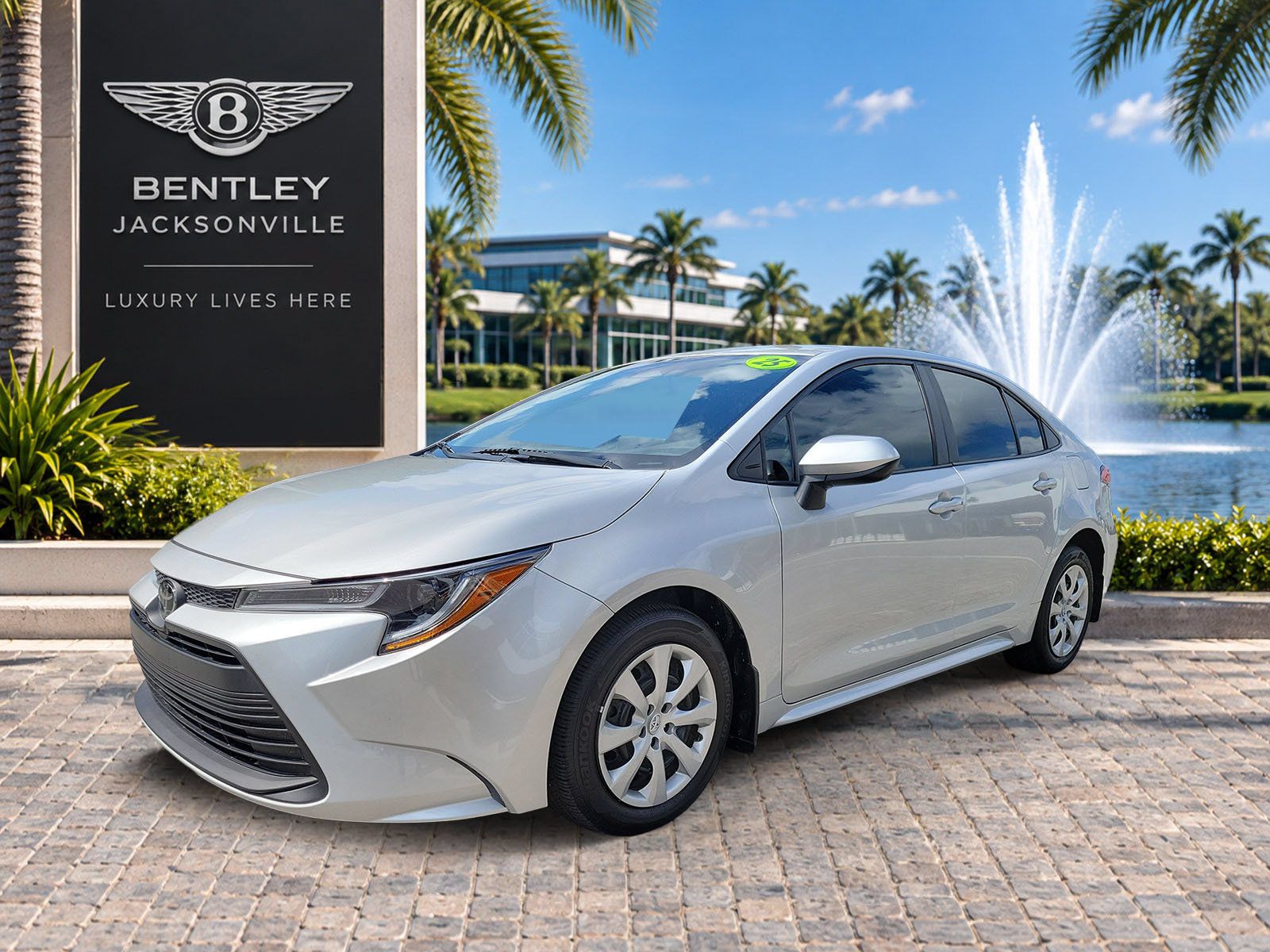 Used 2025 Toyota Corolla LE FWD image 6