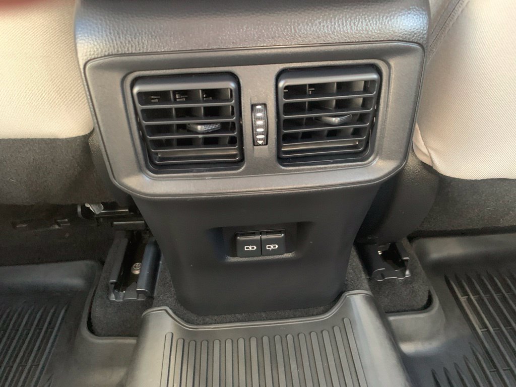 Used 2022 Toyota RAV4 XLE w/ Convenience Package AWD/4WD image 12