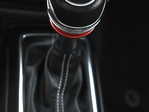 Used 2021 Jeep Wrangler Unlimited Sahara AWD/4WD image 23
