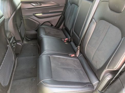 Used 2025 Jeep Grand Cherokee Altitude AWD/4WD image 26