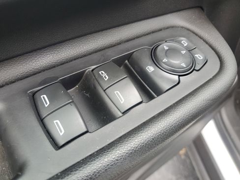 Used 2022 GMC Terrain AT4 image 19