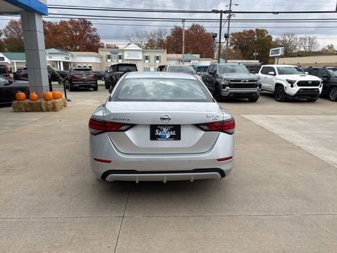 Used 2022 Nissan Sentra SV image 10