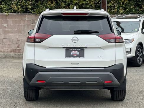 Used 2023 Nissan Rogue SV w/ SV Premium B Package FWD image 7