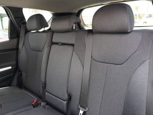 Used 2020 Hyundai Santa Fe SEL FWD image 12