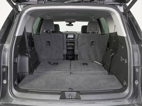 Used 2019 GMC Acadia SLE image 12