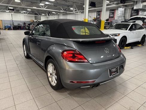 Used 2019 Volkswagen Beetle 2.0T SE FWD image 38