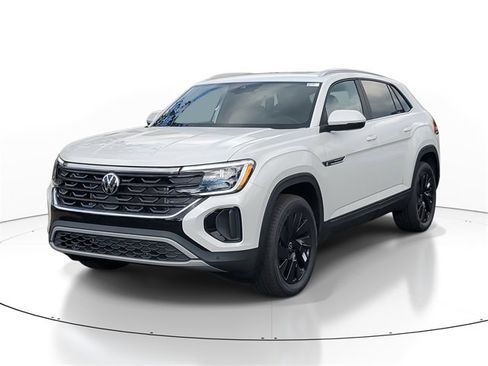 New 2026 Volkswagen Atlas Cross Sport SE image 2