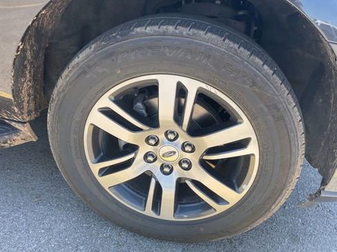 Used 2024 Ford Expedition Max Limited RWD image 5