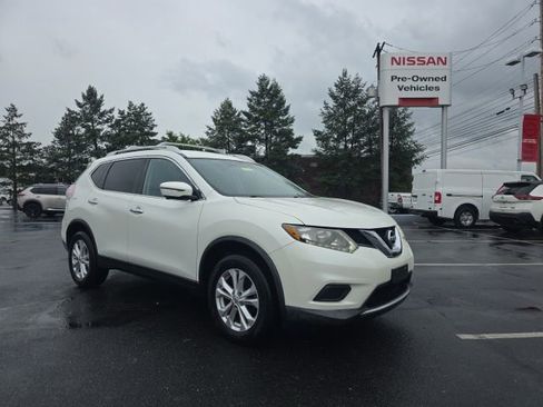 Used 2016 Nissan Rogue SV w/ SV Premium Package AWD/4WD image 3