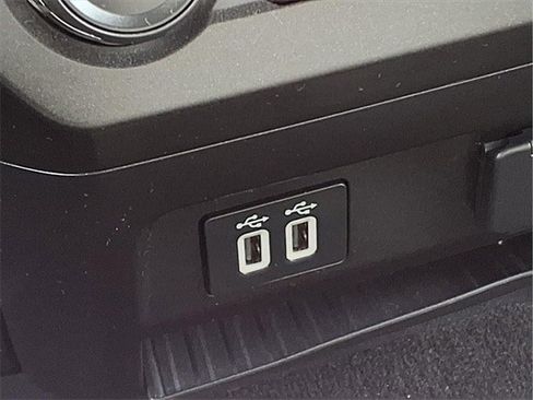 Certified 2019 Ford F150 XLT w/ Equipment Group 302A Luxury image 17