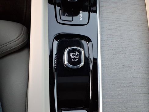 Certified 2024 Volvo S60 B5 Ultimate image 27