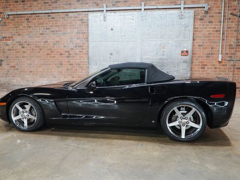 Used 2008 Chevrolet Corvette Convertible w/ Preferred Equipment Group RWD image 10