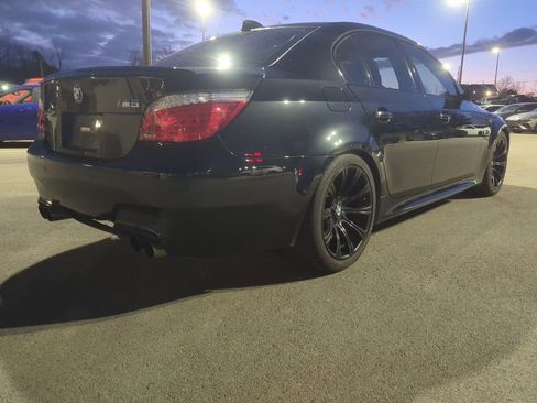 Used 2006 BMW M5 image 4