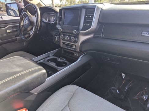 Used 2020 RAM 1500 Big Horn AWD/4WD image 13