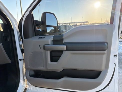 Used 2019 Ford F250 XLT w/ XLT Value Package image 35