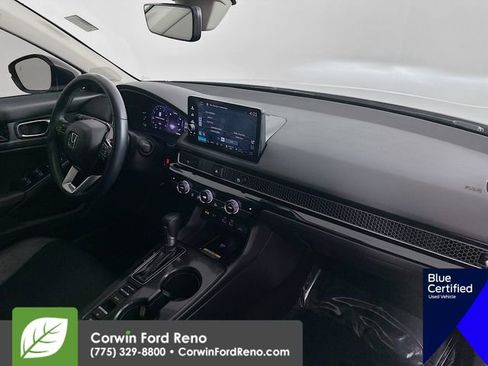 Used 2022 Honda Civic Touring image 32