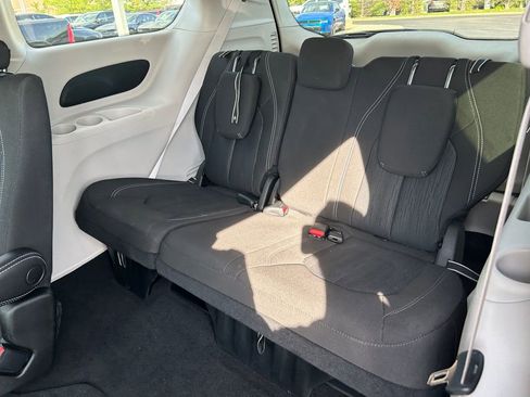 Used 2023 Chrysler Voyager LX FWD image 24