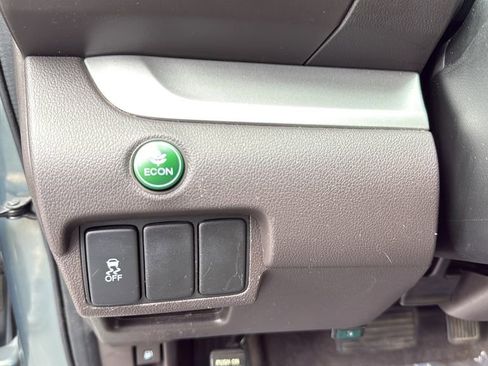 Used 2012 Honda CR-V EX image 18