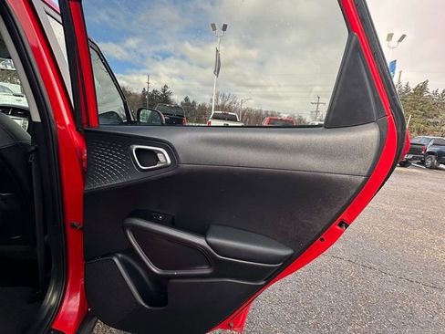 Used 2021 Kia Soul EX image 16