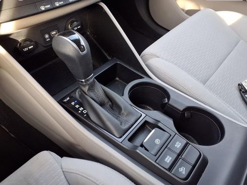 Used 2019 Hyundai Tucson SE image 5