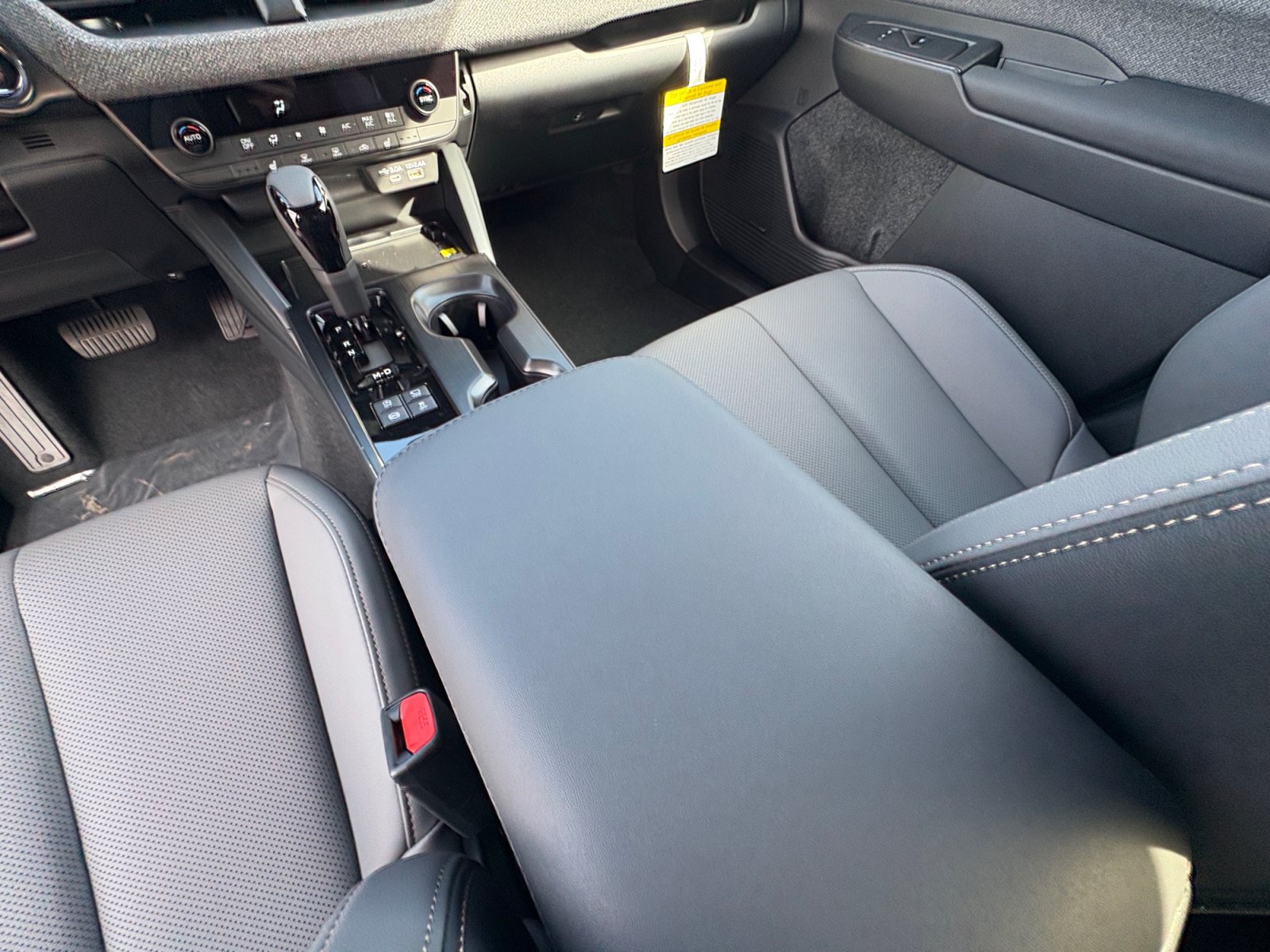 New 2026 Subaru Outback Limited XT AWD/4WD image 15