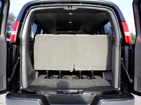 Used 2017 Chevrolet Express 2500 LT w/ LT Preferred Equipment Group image 35