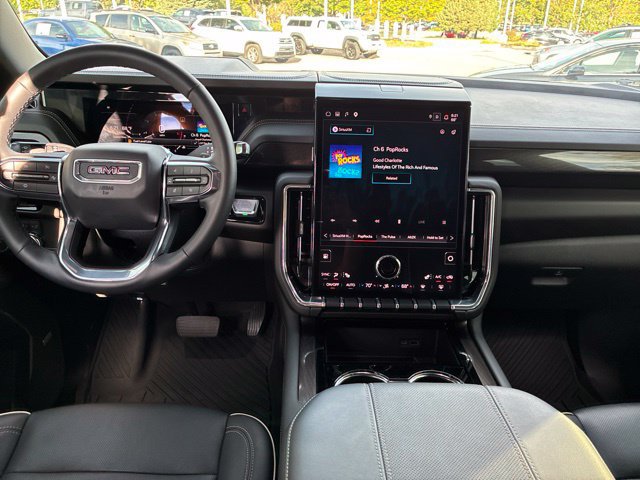 Used 2025 GMC Yukon Elevation w/ LPO, Elevation Black Package AWD/4WD image 28