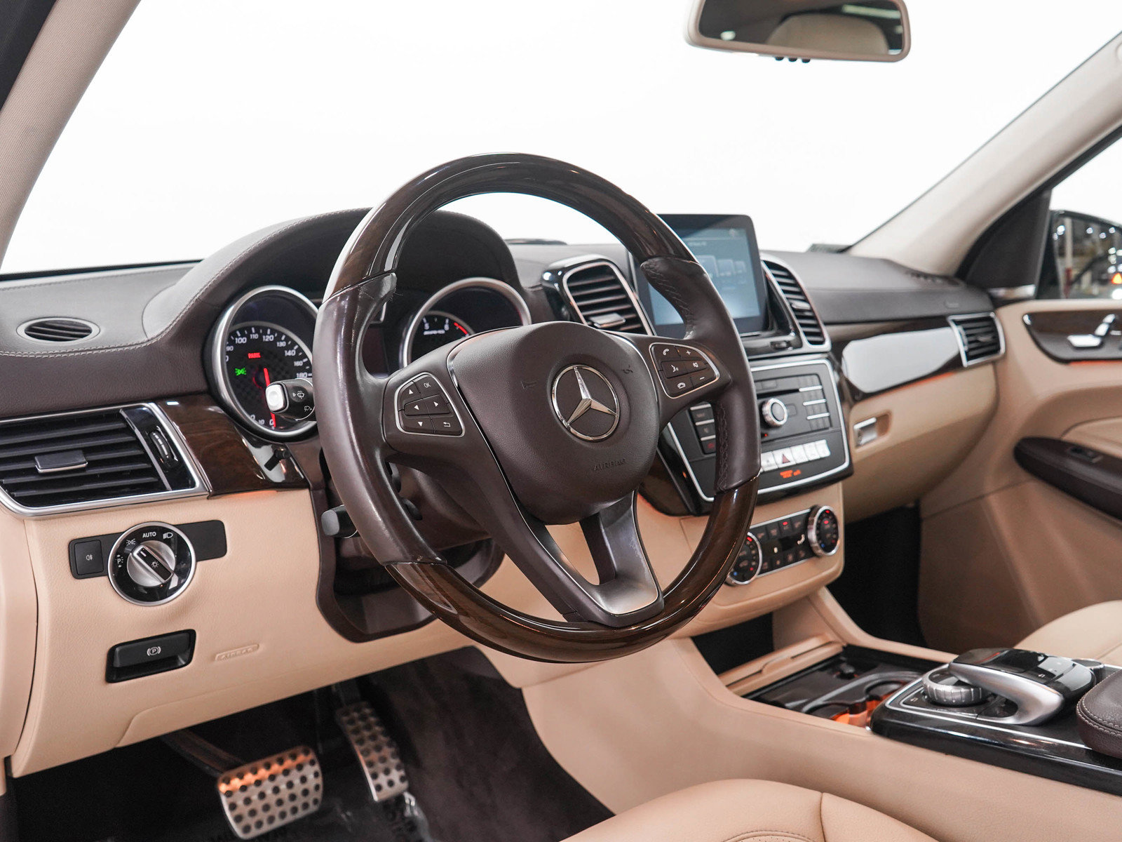 Used 2018 Mercedes-Benz GLE 43 AMG 4MATIC image 26