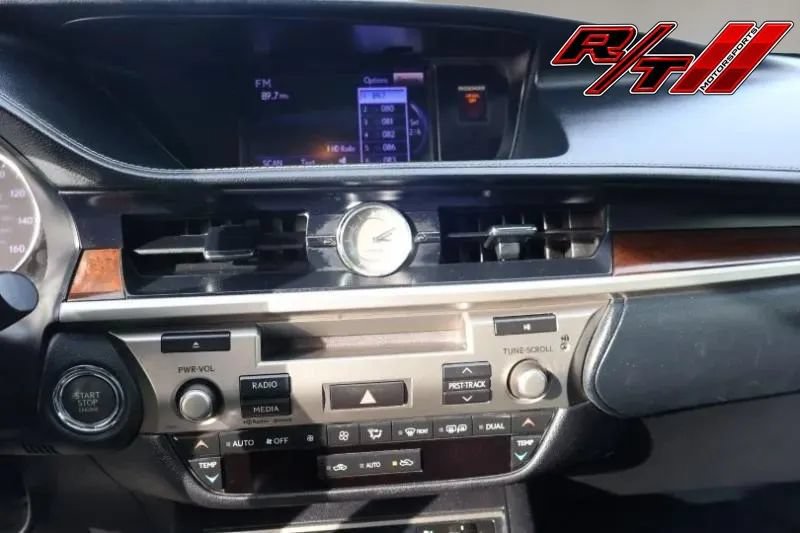 Used 2014 Lexus ES 350 w/ Premium Package FWD image 16